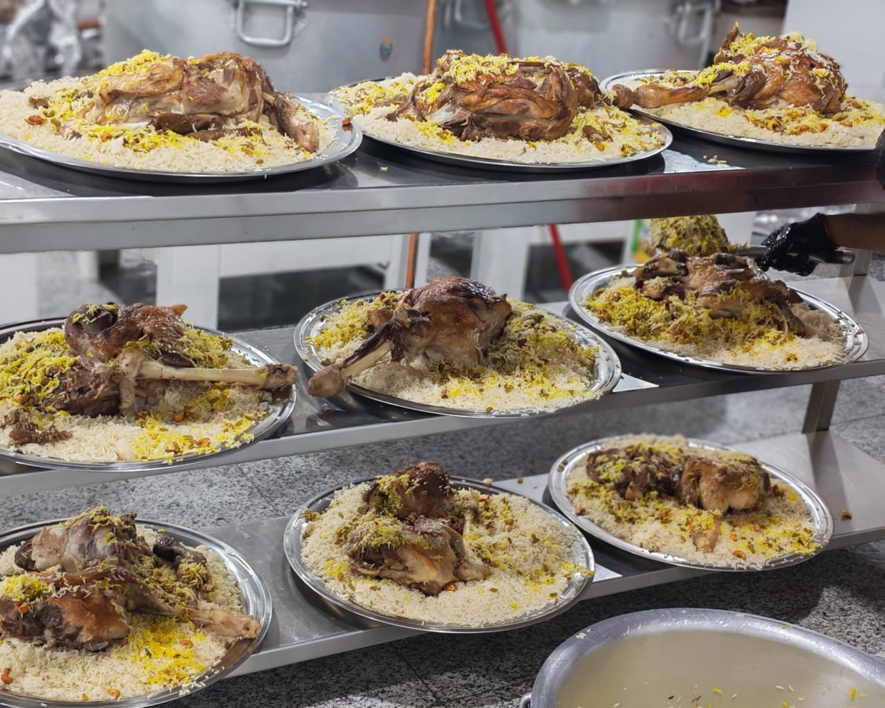 أفضل مطعم عزائم في جدة لتجهيز المناسبات الكبرى